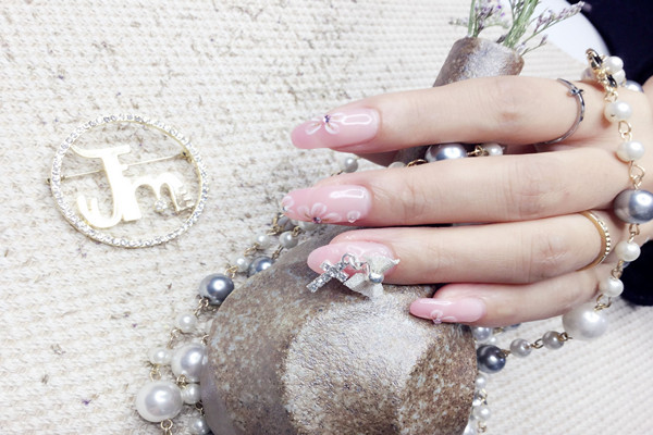 美甲有幾種類型 美甲對身體有害嗎 美甲有幾種類型 美甲對身體有害嗎