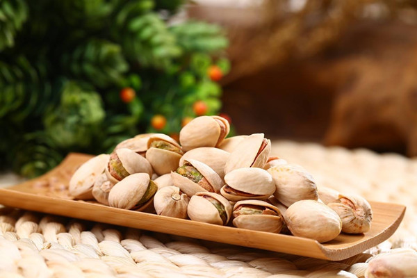 良品鋪子開心果保質期多久 良品鋪子開心果需要放冰箱嗎