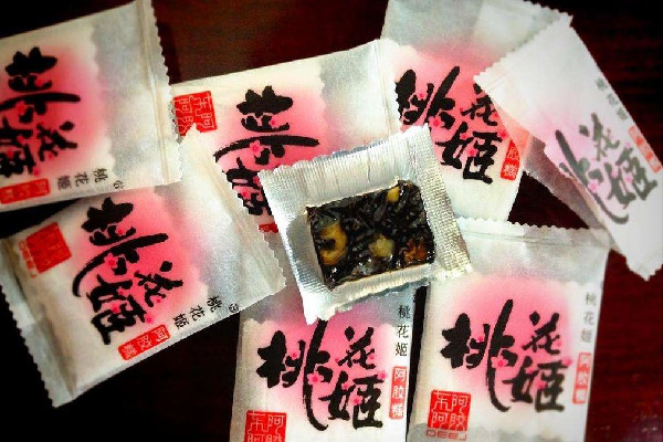 桃花姬阿膠糕過(guò)了保質(zhì)期還能吃嗎 桃花姬阿膠糕保質(zhì)期多久 桃花姬阿膠糕過(guò)了保質(zhì)期還能吃嗎 桃花姬阿膠糕保質(zhì)期多久