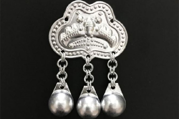 銀飾真的能排毒嗎 銀飾對身體有什么好處 銀飾真的能排毒嗎 銀飾對身體有什么好處