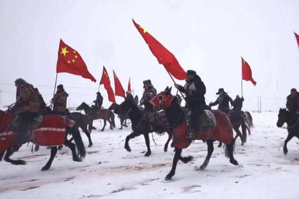 冬奧會(huì)幾年一次 牧民雪中奔馬送中國健兒出征