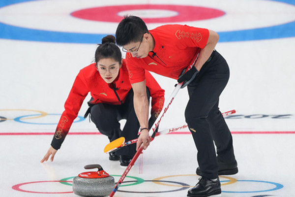 中國冰壺混雙不敵英國遭遇五連敗 冰壺混雙比賽規(guī)則 中國冰壺混雙不敵英國遭遇五連敗 冰壺混雙比賽規(guī)則