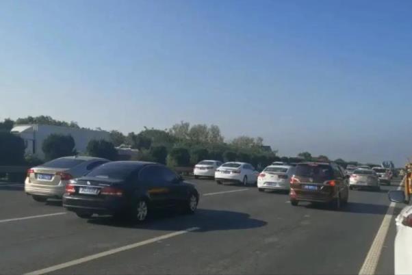 春節(jié)返程高峰來了 春節(jié)返程高峰期是什么時候 春節(jié)返程高峰來了 春節(jié)返程高峰期是什么時候