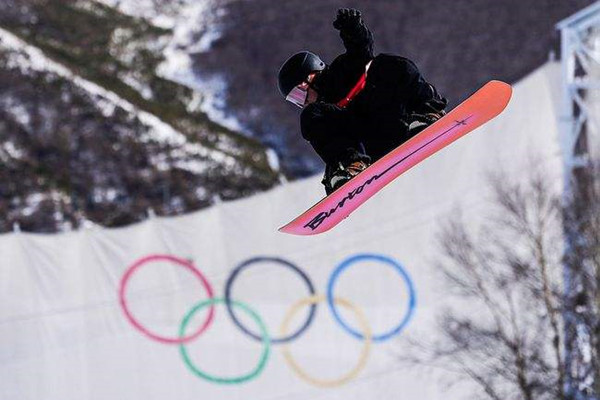 蘇翊鳴獲冬奧銀牌 蘇翊鳴奧運(yùn)場(chǎng)上首個(gè)1800 蘇翊鳴獲冬奧銀牌 蘇翊鳴奧運(yùn)場(chǎng)上首個(gè)1800