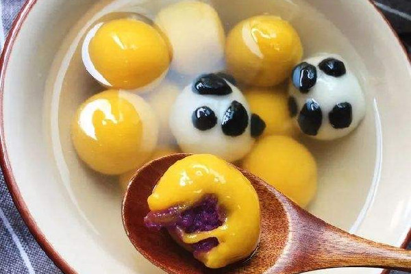 湯圓煮不熟還裂開(kāi)了怎么回事 湯圓放久了有裂縫怎么處理 湯圓煮不熟還裂開(kāi)了怎么回事 湯圓放久了有裂縫怎么處理