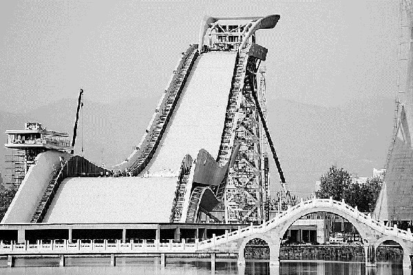 谷愛凌36天拿了6個冠軍 大跳臺滑雪跳臺多高 谷愛凌36天拿了6個冠軍 大跳臺滑雪跳臺多高