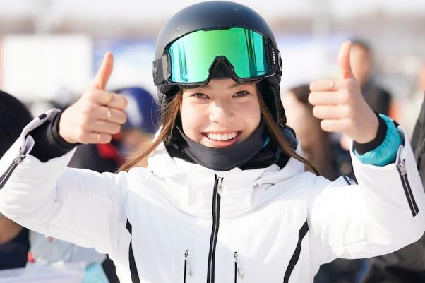 導(dǎo)演回應(yīng)谷愛凌蘇翊鳴紀(jì)錄片爆紅 谷愛凌什么時(shí)候加入中國國籍