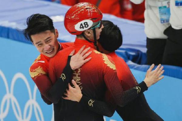 永遠可以相信團結(jié)一心的中國隊 冬奧會的雪是真的嗎 永遠可以相信團結(jié)一心的中國隊 冬奧會的雪是真的嗎