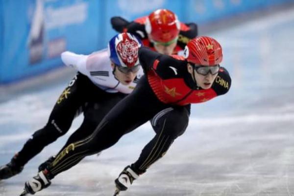 武大靖第1雙輪滑鞋是父親2個月工資 冰刀鞋價(jià)格 武大靖第1雙輪滑鞋是父親2個月工資 冰刀鞋價(jià)格