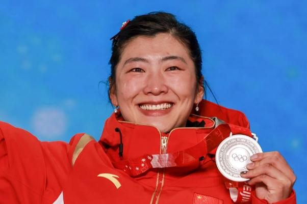 谷愛凌蘇翊鳴再登場(chǎng)徐夢(mèng)桃沖金 滑雪穿什么衣服合適 谷愛凌蘇翊鳴再登場(chǎng)徐夢(mèng)桃沖金 滑雪穿什么衣服合適