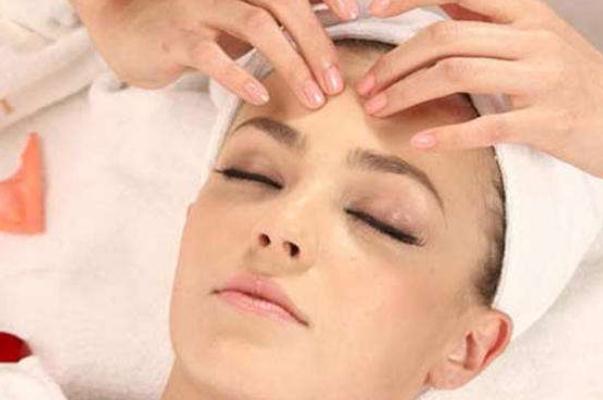 面部排毒會長痘痘嗎 為什么皮膚不好的人要經(jīng)常做臉部排毒 面部排毒會長痘痘嗎 為什么皮膚不好的人要經(jīng)常做臉部排毒