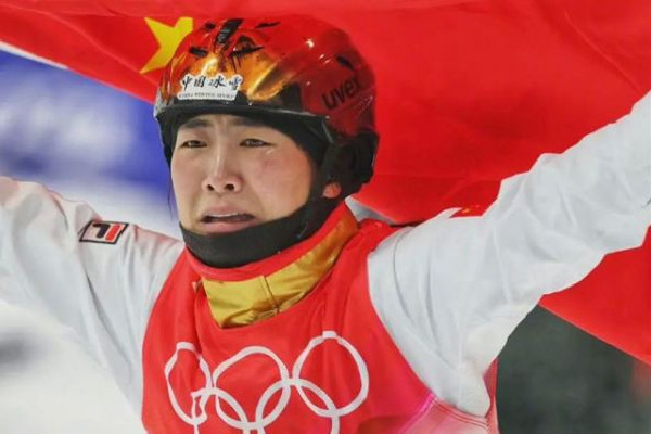 徐夢桃奪金!中國金牌數(shù)平歷史之最 徐夢桃名字是評書大師劉蘭芳取的 徐夢桃奪金!中國金牌數(shù)平歷史之最 徐夢桃名字是評書大師劉蘭芳取的