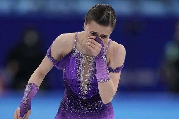 俄羅斯三娃攜手晉級(jí)自由滑 花滑自由滑打分規(guī)則 俄羅斯三娃攜手晉級(jí)自由滑 花滑自由滑打分規(guī)則