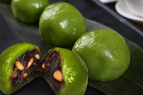 青團(tuán)用艾草還是青汁好 青團(tuán)怎么做好吃又簡(jiǎn)單 青團(tuán)用艾草還是青汁好 青團(tuán)怎么做好吃又簡(jiǎn)單