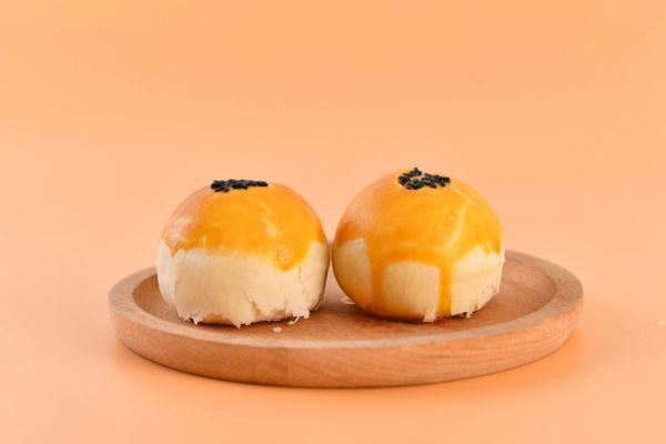 蛋黃酥有營養(yǎng)嗎 蛋黃酥會(huì)上火嗎 蛋黃酥有營養(yǎng)嗎 蛋黃酥會(huì)上火嗎
