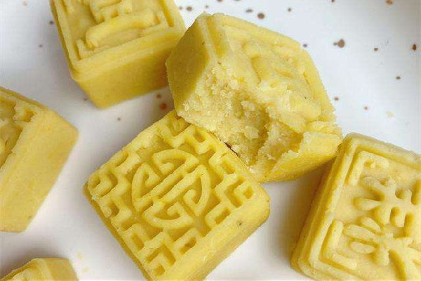 綠豆糕的做法家常做法 綠豆糕用什么做的 綠豆糕的做法家常做法 綠豆糕用什么做的