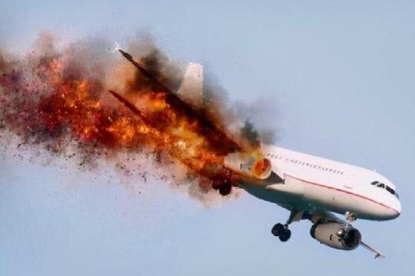 乘客講述航班急降:一邊機(jī)翼彎折 飛機(jī)迫降別的機(jī)場后怎么辦 乘客講述航班急降:一邊機(jī)翼彎折 飛機(jī)迫降別的機(jī)場后怎么辦