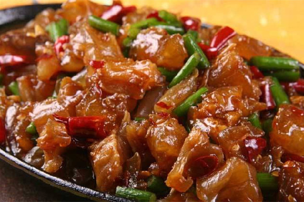 牛筋的營(yíng)養(yǎng)價(jià)值和功效 牛筋怎么做好吃 牛筋的營(yíng)養(yǎng)價(jià)值和功效 牛筋怎么做好吃