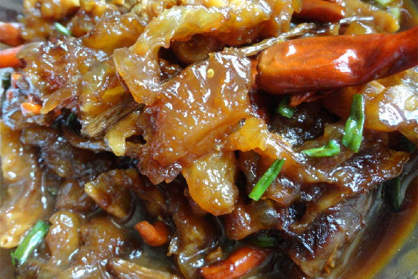 牛筋有膠原蛋白嗎 牛筋是牛的哪個(gè)部位 牛筋有膠原蛋白嗎 牛筋是牛的哪個(gè)部位