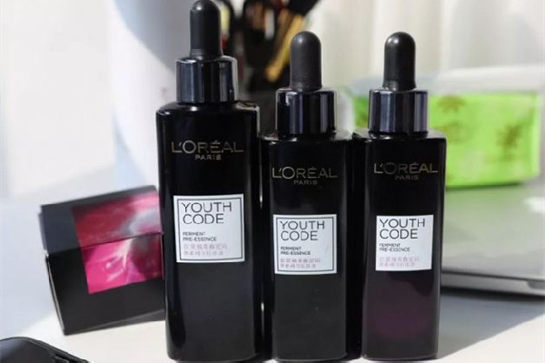 歐萊雅第二代和第三代的區(qū)別 歐萊雅第三代黑精華功效 歐萊雅第二代和第三代的區(qū)別 歐萊雅第三代黑精華功效