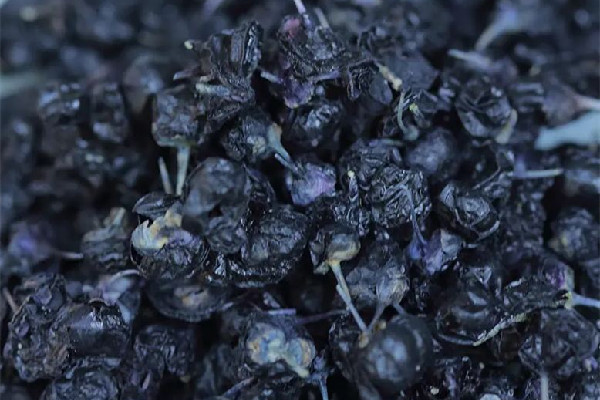 黑枸杞對男性性功能有什么幫助 黑枸杞喝多久會有效果 黑枸杞對男性性功能有什么幫助 黑枸杞喝多久會有效果