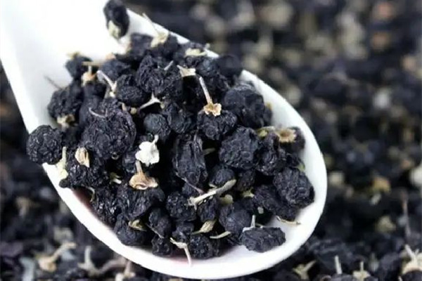 黑枸杞和紅枸杞哪個補腎壯陽效果好 黑枸杞和紅枸杞可以一起泡水喝嗎 黑枸杞和紅枸杞哪個補腎壯陽效果好 黑枸杞和紅枸杞可以一起泡水喝嗎