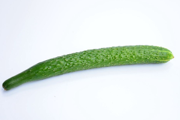 黃瓜怎么吃減肥效果最好 黃瓜的熱量是多少卡 黃瓜怎么吃減肥效果最好 黃瓜的熱量是多少卡