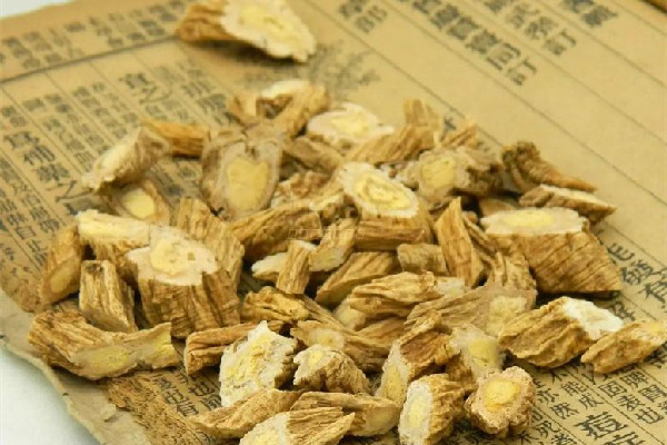 黨參泡酒有什么功效 黨參泡酒比例是多少 黨參泡酒有什么功效 黨參泡酒比例是多少