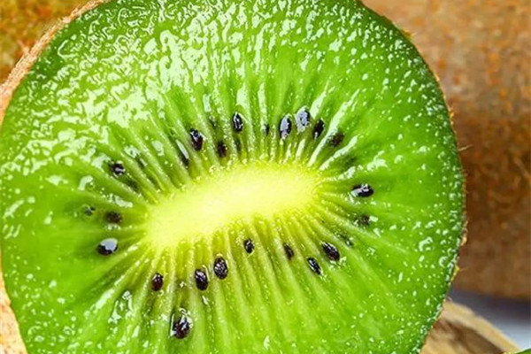 獼猴桃對身體有什么好處 獼猴桃是維生素c之王嗎 獼猴桃對身體有什么好處 獼猴桃是維生素c之王嗎