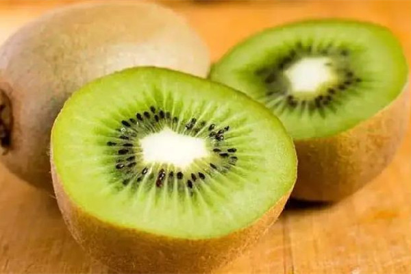 獼猴桃什么季節(jié)成熟 獼猴桃什么品種好吃 獼猴桃什么季節(jié)成熟 獼猴桃什么品種好吃