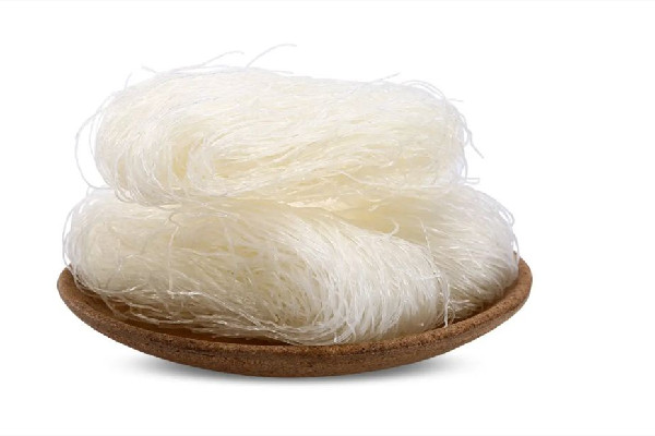 粉絲用開水泡還是冷水泡 粉絲泡多久可以泡軟 粉絲用開水泡還是冷水泡 粉絲泡多久可以泡軟