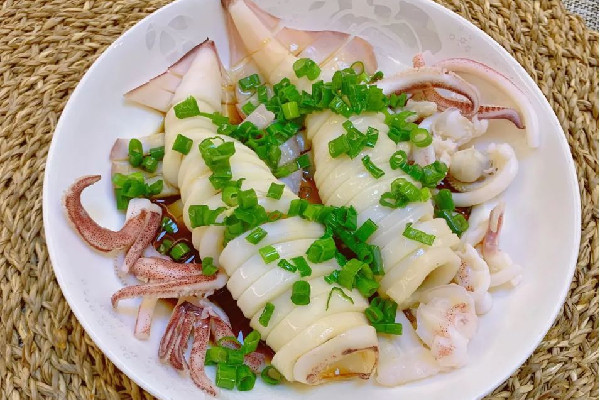 魷魚(yú)適合減脂期吃嗎 魷魚(yú)一次吃多少合適