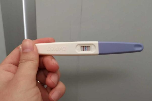 驗(yàn)孕棒要測(cè)幾分鐘 驗(yàn)孕棒要放在尿液中幾分鐘 驗(yàn)孕棒要測(cè)幾分鐘 驗(yàn)孕棒要放在尿液中幾分鐘