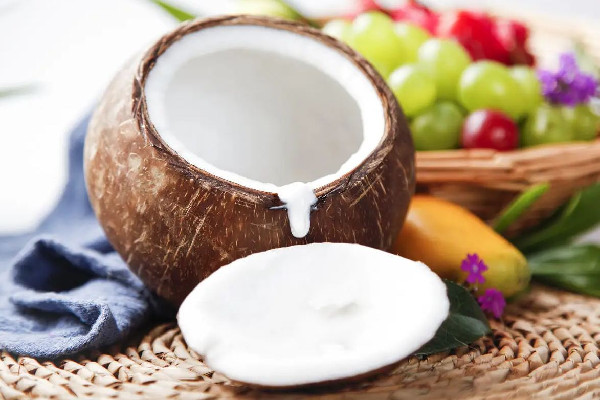 椰青的熱量高嗎 椰青適合減肥吃嗎 椰青的熱量高嗎 椰青適合減肥吃嗎