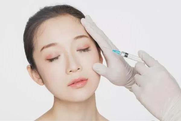 膠原蛋白填充眼窩凹陷保持多久 膠原蛋白填充臉部安全嗎 膠原蛋白填充眼窩凹陷保持多久 膠原蛋白填充臉部安全嗎