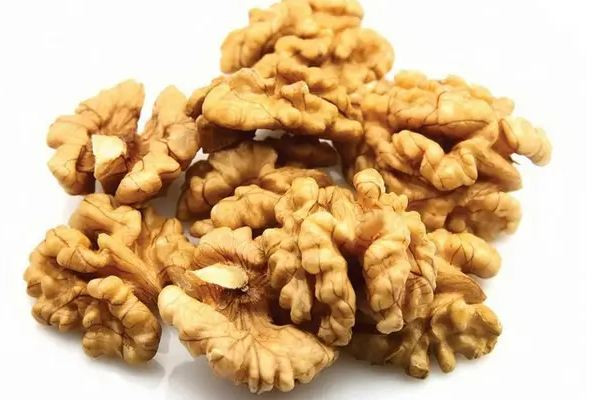 核桃肉煲湯有營(yíng)養(yǎng)嗎 核桃肉煲湯的做法 核桃肉煲湯有營(yíng)養(yǎng)嗎 核桃肉煲湯的做法