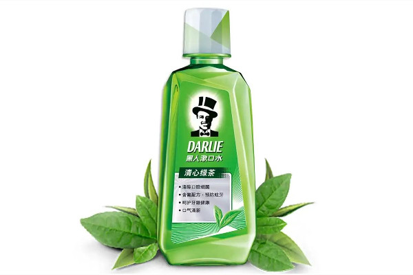 漱口水含氟好還是不含氟好 漱口水為什么辣舌頭 漱口水含氟好還是不含氟好 漱口水為什么辣舌頭