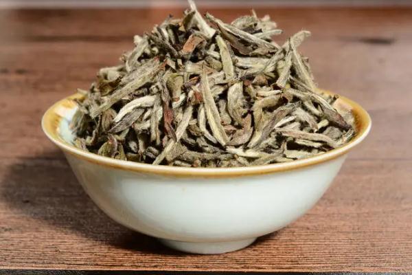 老白茶會(huì)影響睡眠嗎 老白茶會(huì)上火嗎 老白茶會(huì)影響睡眠嗎 老白茶會(huì)上火嗎