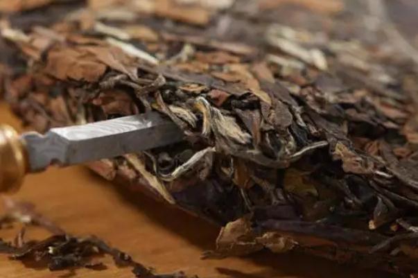 老白茶加陳皮的功效 老白茶的藥用價(jià)值 老白茶加陳皮的功效 老白茶的藥用價(jià)值