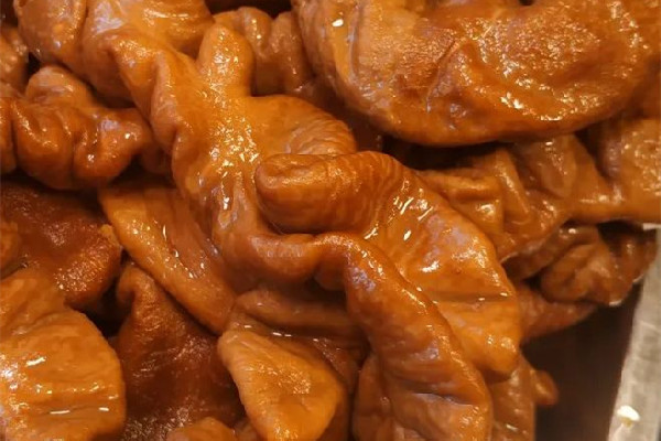 鹵肥腸怎么炒好吃 鹵肥腸和什么菜炒好吃 鹵肥腸怎么炒好吃 鹵肥腸和什么菜炒好吃