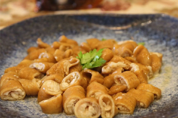 鹵肥腸要不要焯水 鹵肥腸要不要去油 鹵肥腸要不要焯水 鹵肥腸要不要去油