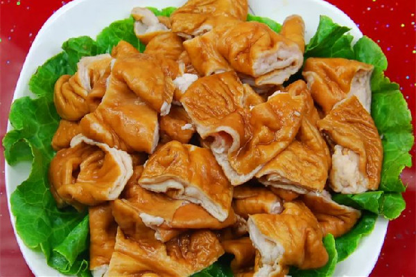 鹵肥腸要不要焯水 鹵肥腸要不要去油 鹵肥腸要不要焯水 鹵肥腸要不要去油