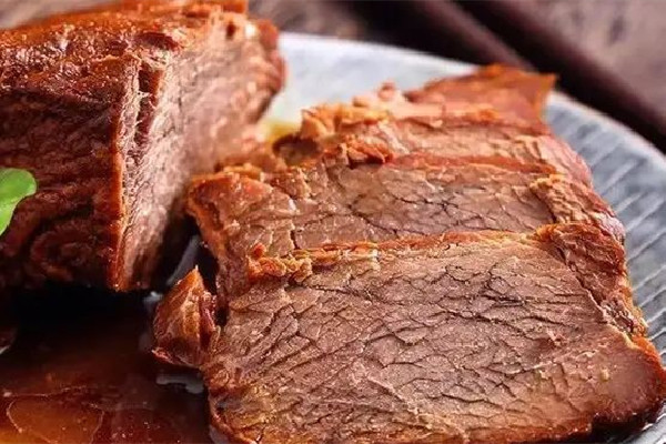 鹵牛肉用什么部位的肉好 鹵牛肉會縮水嗎 鹵牛肉用什么部位的肉好 鹵牛肉會縮水嗎