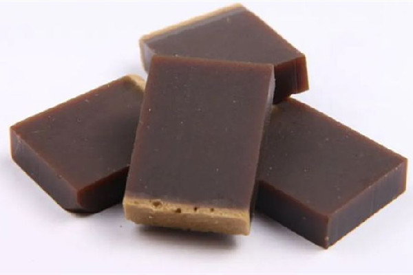 鹿角膠對(duì)女性的主要功效 鹿角膠適合多大年齡吃 鹿角膠對(duì)女性的主要功效 鹿角膠適合多大年齡吃