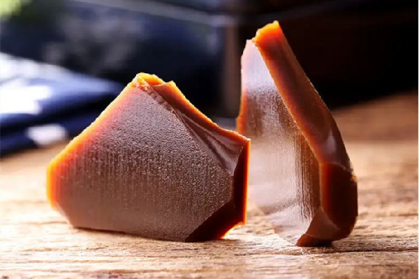 鹿角膠的功效與作用 鹿角膠適合什么人群吃 鹿角膠的功效與作用 鹿角膠適合什么人群吃