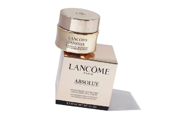 蘭蔻菁純眼霜對眼袋有用嗎 蘭蔻菁純眼霜會導(dǎo)致長脂肪粒嗎