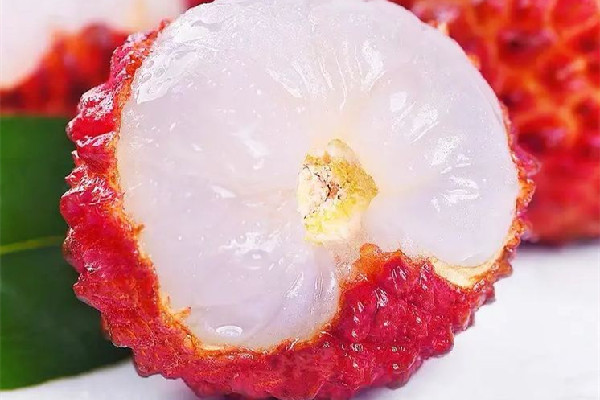 荔枝王是轉(zhuǎn)基因水果嗎 荔枝王是荔枝嗎 荔枝王是轉(zhuǎn)基因水果嗎 荔枝王是荔枝嗎