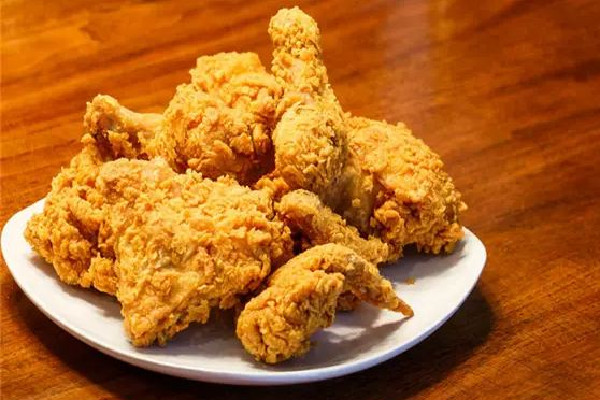 炸雞是高熱量食物嗎 炸雞會讓人發(fā)胖嗎 炸雞是高熱量食物嗎 炸雞會讓人發(fā)胖嗎
