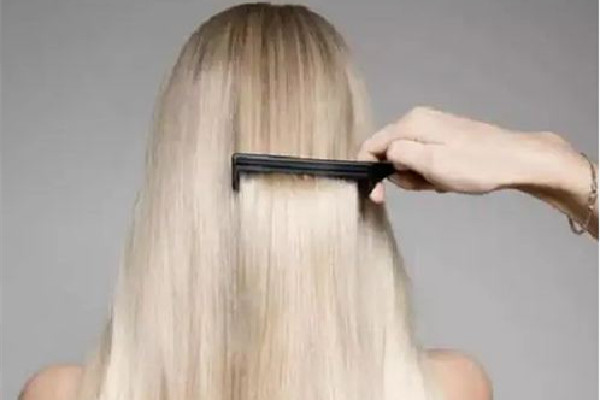 頭發(fā)軟化需要多長(zhǎng)時(shí)間 頭發(fā)軟化要花多少錢(qián) 頭發(fā)軟化需要多長(zhǎng)時(shí)間 頭發(fā)軟化要花多少錢(qián)