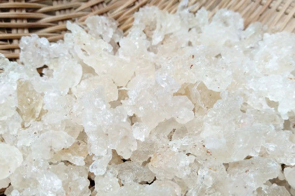 雪燕和燕窩哪個(gè)營(yíng)養(yǎng)價(jià)值高 雪燕和功效和作用 雪燕和燕窩哪個(gè)營(yíng)養(yǎng)價(jià)值高 雪燕和功效和作用